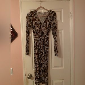 Long sleeve, animal print, body on dress